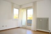 1-Zimmer-Hochparterrewohnung in ruhiger Lage in Feldkirch zu vermieten (verfügbar ab 01.11.2024) - 2 Wohnzimmer